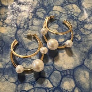 Paparazzi Gold and Pearl Accent Earrings